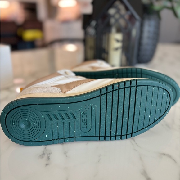 ONCEPT Women's Princeton Low Top Sneakers in Oak. New with Box - Picture 8 of 9